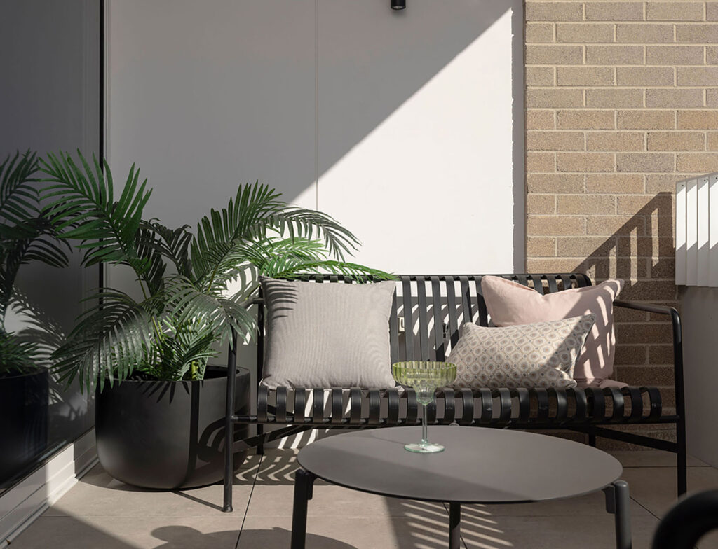 Coronation_Ashbury_Terraces_Home_Hero_Carousel_Apt_405_3