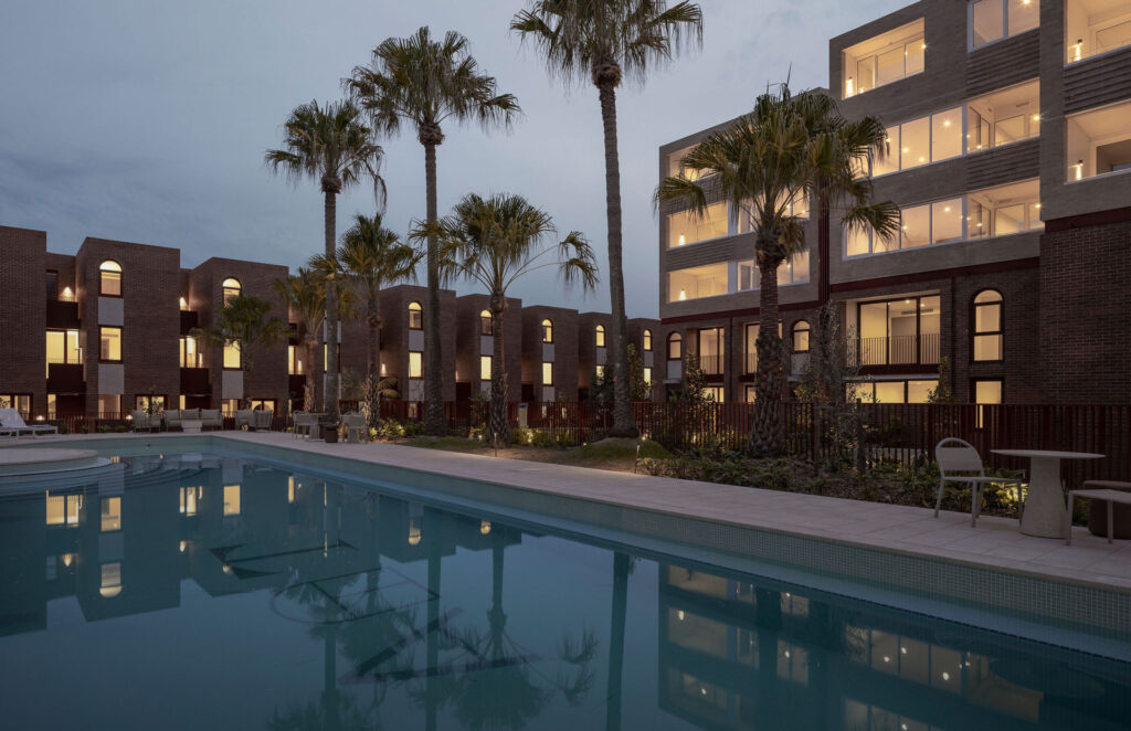 Coronation_Ashbury_Terraces_Home_Hero_Carousel_External_Pool_1920x1240